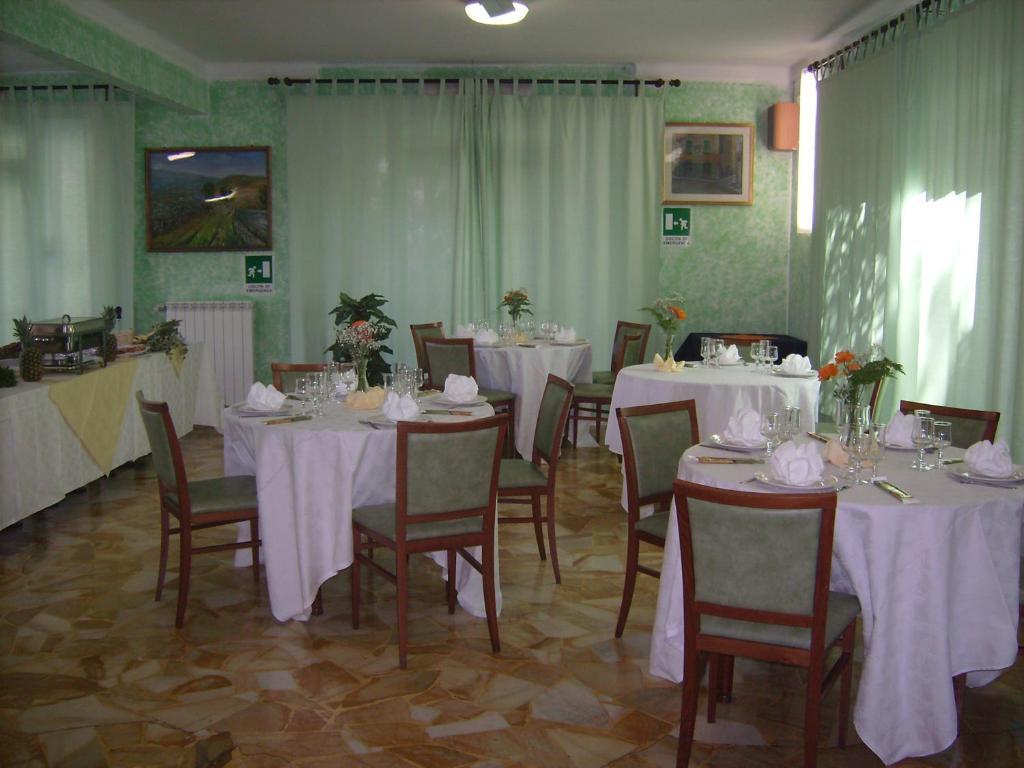 Hotel Arco Del Sole Lavagna Exterior foto